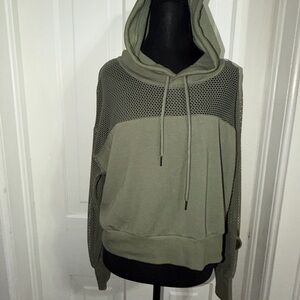 Women’s cali sport crop‎ top, size large, running shirt, top